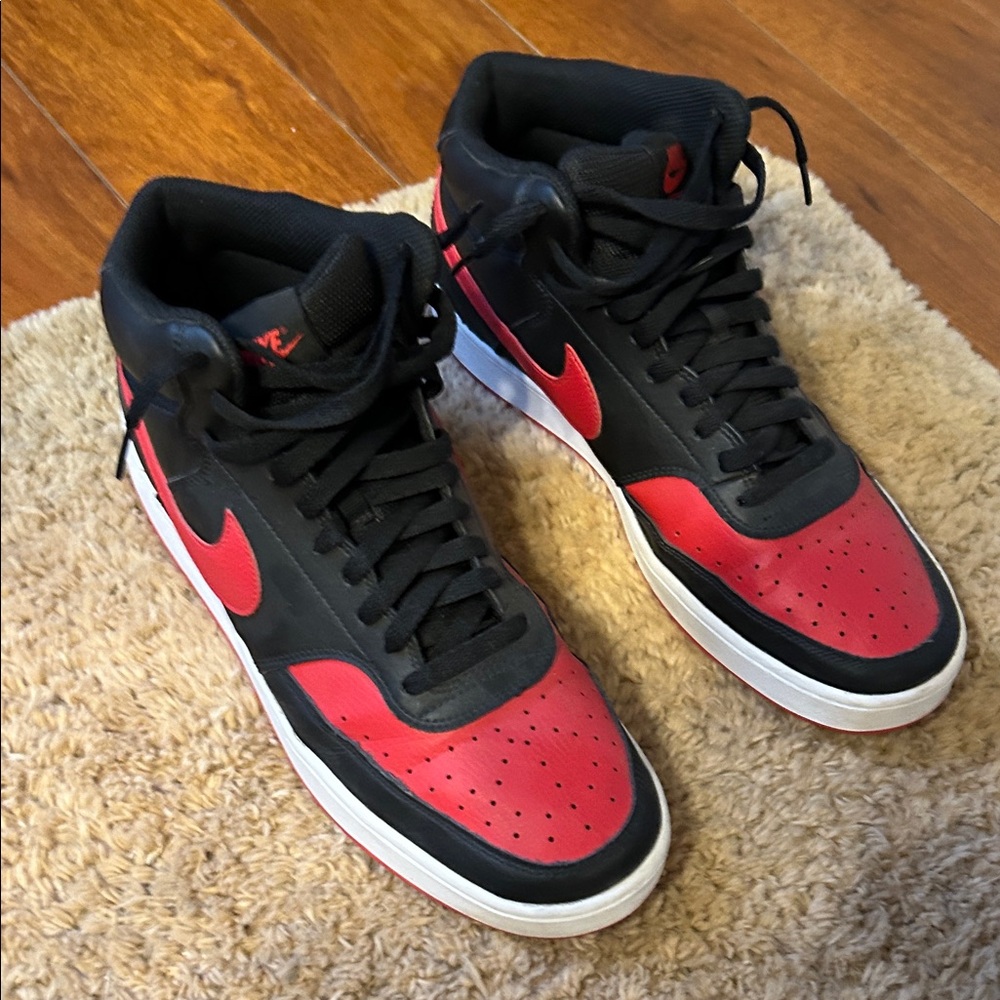 Nike Men's Black and Red High-Top Sneakers